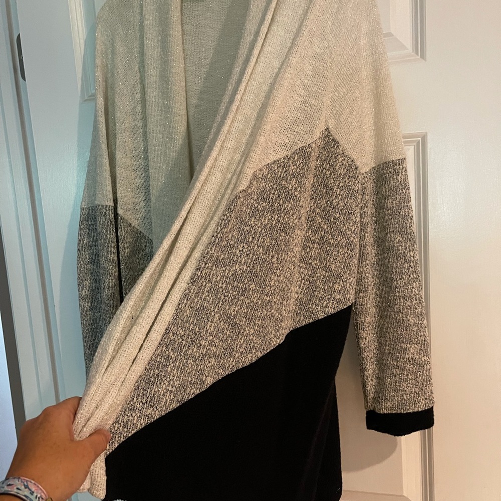 Cardigan - Picture 2 of 3